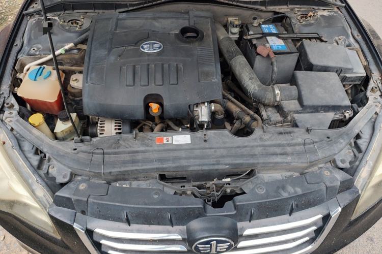 Used Bestune B50 2013 1.6L manual Comfort trim level Engine Bay