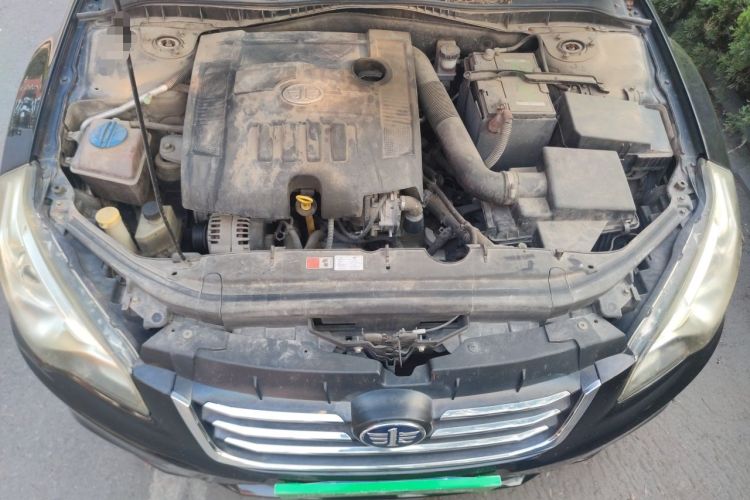 Used Bestune B50 2013 1.6L manual Comfort trim level Engine Bay