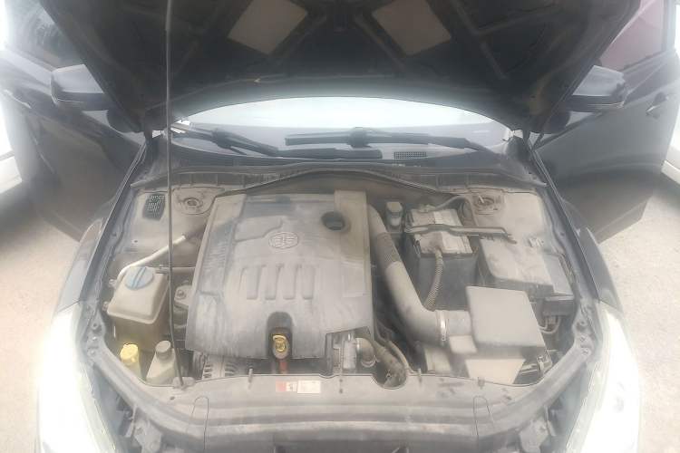 Used Bestune B50 2013 1.6L manual luxury version Engine Bay
