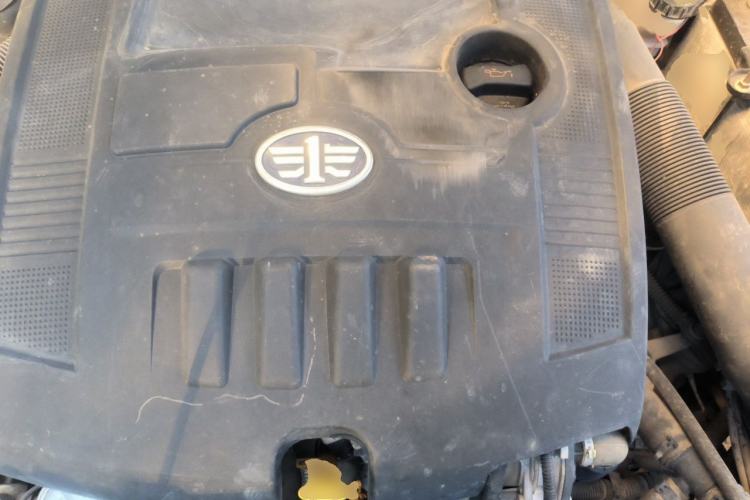 Used Bestune B50 2013 1.6L manual luxury version Engine Bay