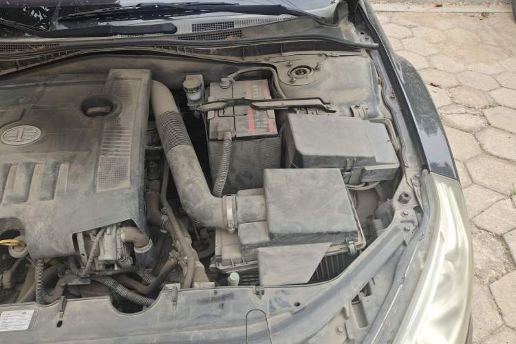Used Bestune B50 2013 1.6L manual Comfort trim level Engine Bay Left