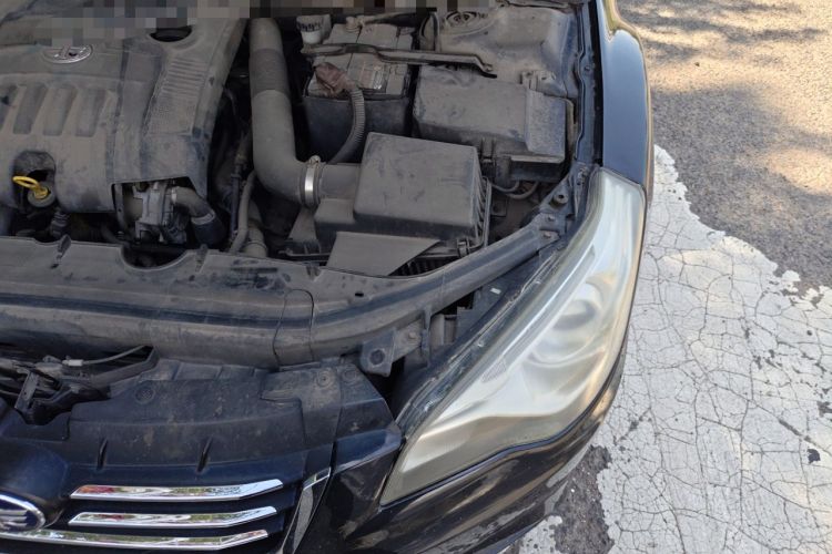 Used Bestune B50 2013 1.6L automatic luxury version Engine Bay Left