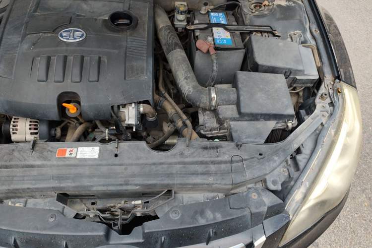 Used Bestune B50 2013 1.6L manual Comfort trim level Engine Bay Left