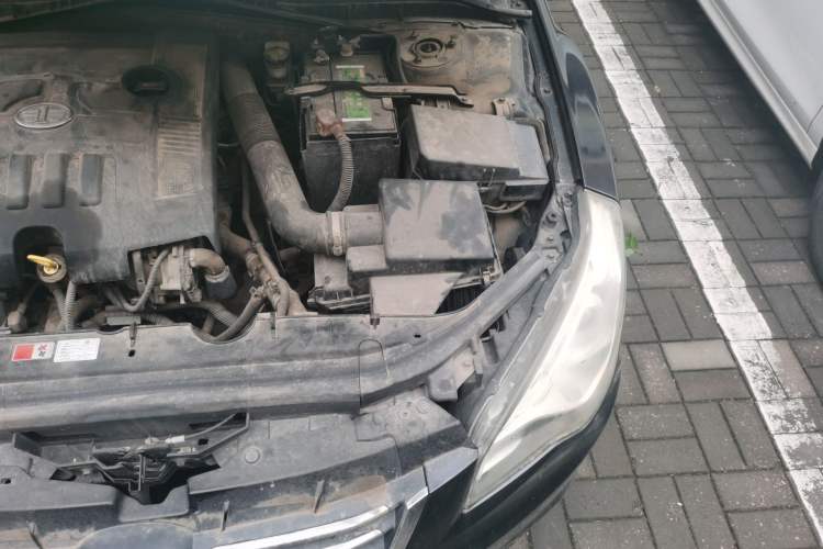 Used Bestune B50 2013 1.6L manual Comfort trim level Engine Bay Left