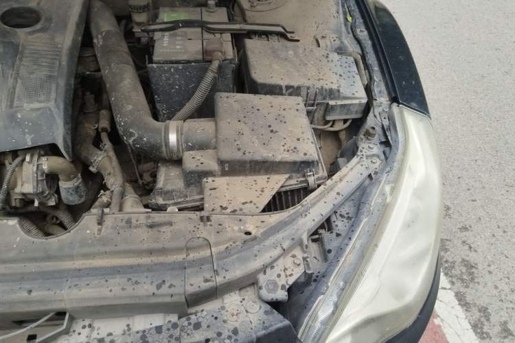 Used Bestune B50 2013 1.6L manual luxury version Engine Bay Left