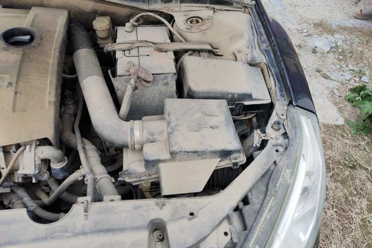 Used Bestune B50 2013 1.6L manual luxury version Engine Bay Left