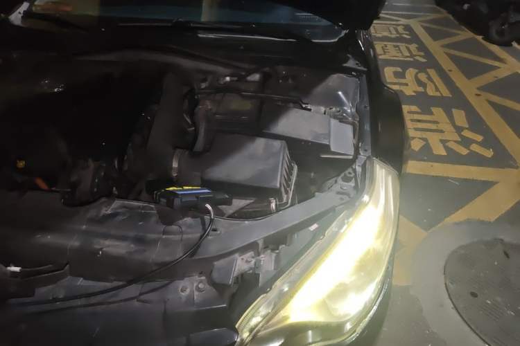 Used Bestune B50 2013 1.6L automatic luxury version Engine Bay Left