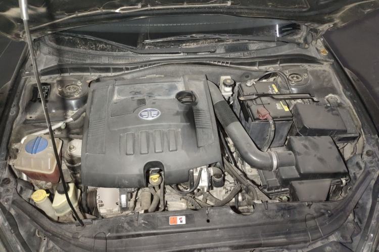 Used Bestune B50 2013 1.6L automatic luxury version Engine Bay