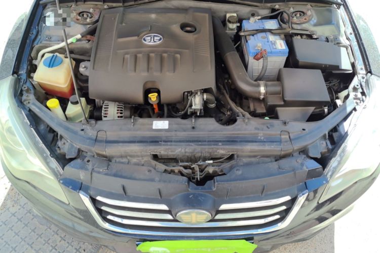 Used Bestune B50 2013 1.6L automatic luxury version Engine Bay