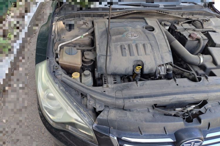 Used Bestune B50 2013 1.6L automatic luxury version Engine Bay Right