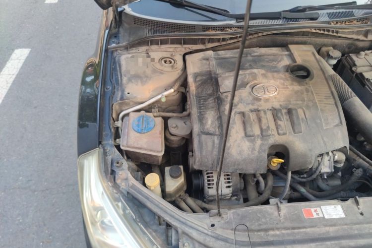 Used Bestune B50 2013 1.6L manual Comfort trim level Engine Bay Right