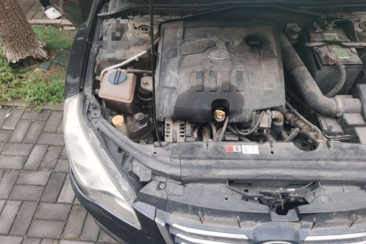 Used Bestune B50 2013 1.6L manual Comfort trim level Engine Bay Right