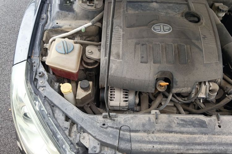 Used Bestune B50 2013 1.6L manual Comfort trim level Engine Bay Right