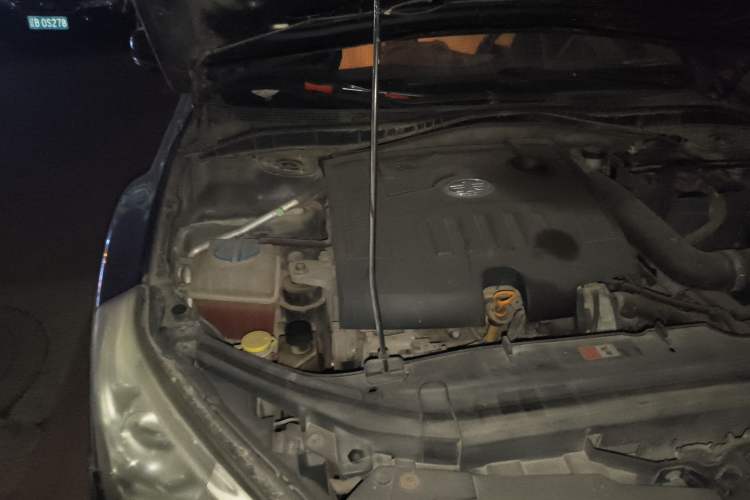 Used Bestune B50 2013 1.6L automatic luxury version Engine Bay Right