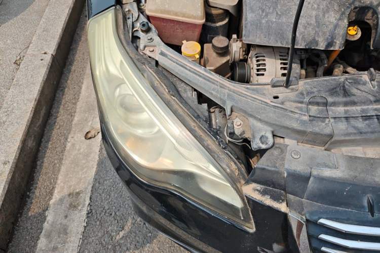 Used Bestune B50 2013 1.6L Manual Prestige Edition Engine Bay Right