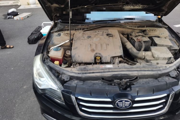 Used Bestune B50 2013 1.6L manual Comfort trim level Engine Bay Right