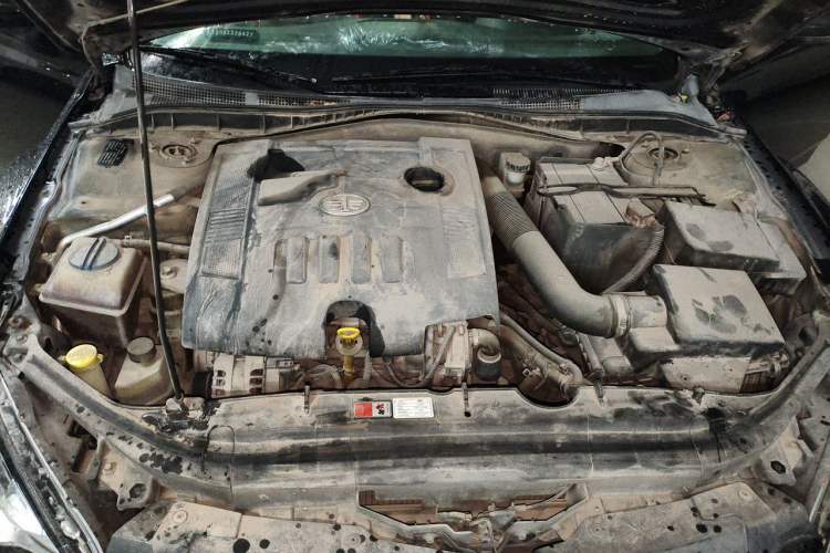 Used Bestune B50 2013 1.6L manual luxury version Engine Bay