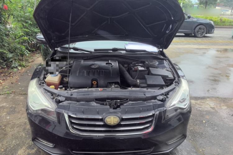 Used Bestune B50 2013 1.6L manual Comfort trim level Engine Bay