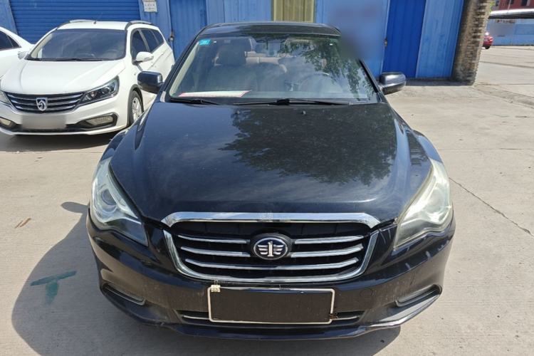 Used Bestune B50 2013 1.6L manual luxury version Front