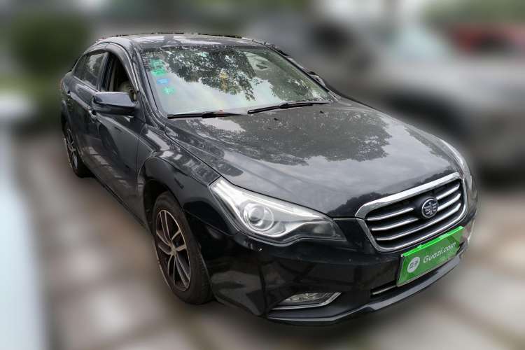 Used Bestune B50 2013 1.6L automatic luxury version Front Right 45 Deg