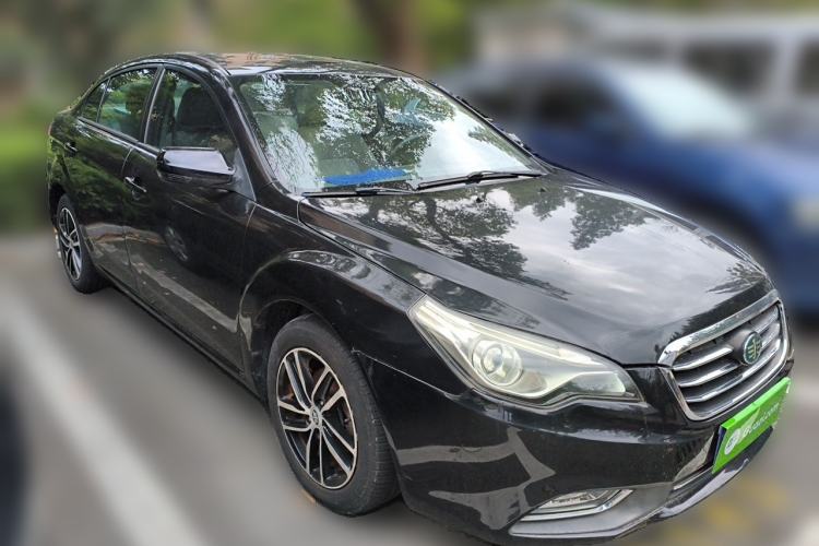 Used Bestune B50 2013 1.6L automatic luxury version Front Right 45 Deg