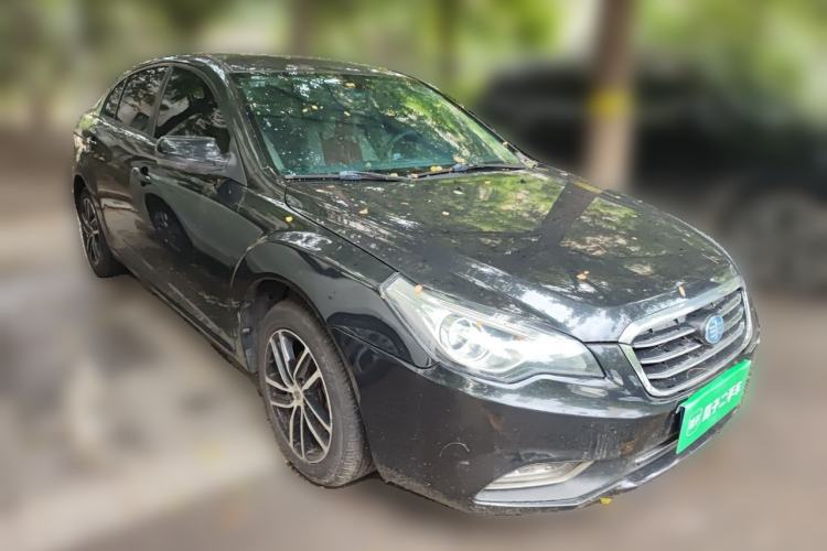 Used Bestune B50 2013 1.6L manual Comfort trim level Front Right 45 Deg