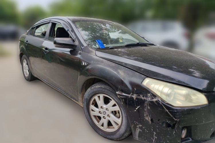Used Bestune B50 2013 1.6L manual Comfort trim level Front Right 45 Deg
