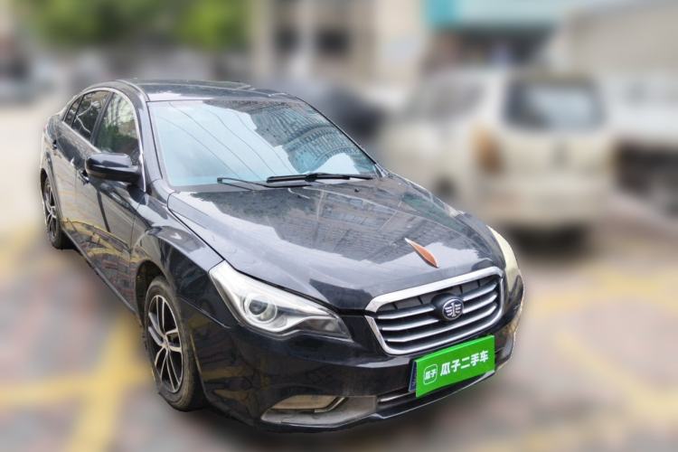 Used Bestune B50 2013 1.6L manual Comfort trim level Front Right 45 Deg
