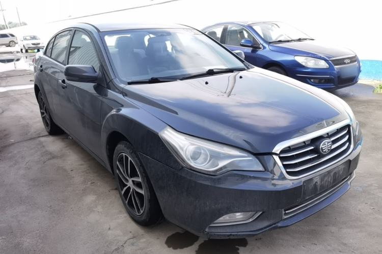 Used Bestune B50 2013 1.6L manual Comfort trim level Front Right 45 Deg