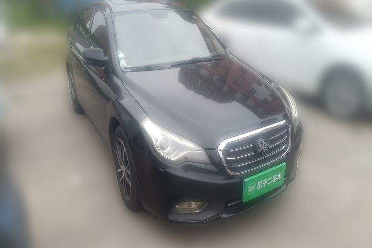 Used Bestune B50 2013 1.6L manual luxury version Front Right 45 Deg