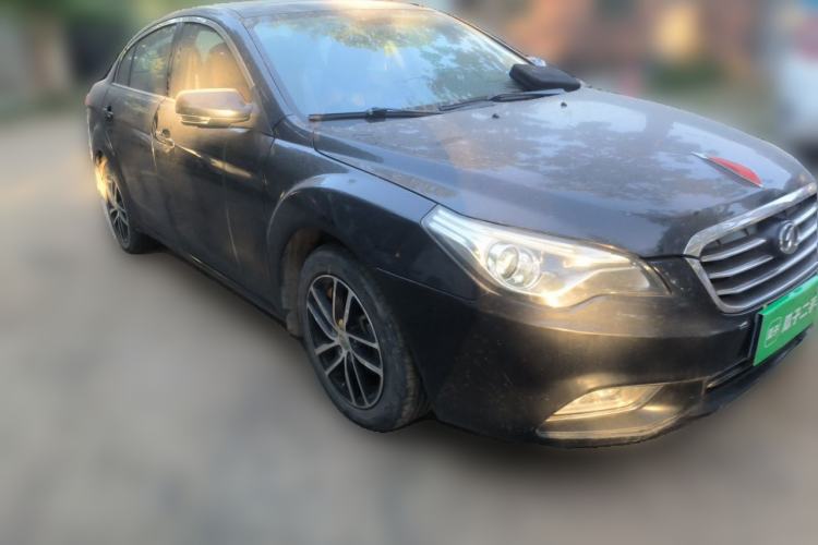 Used Bestune B50 2013 1.6L manual luxury version Front Right 45 Deg