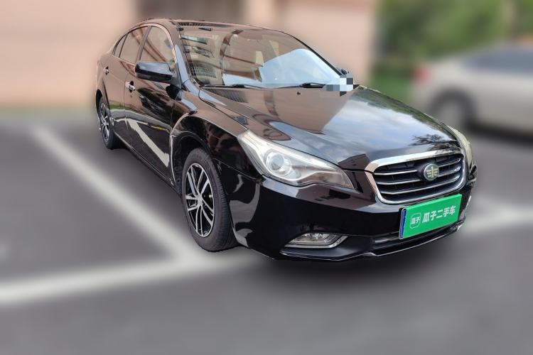 Used Bestune B50 2013 1.6L manual luxury version Front Right 45 Deg