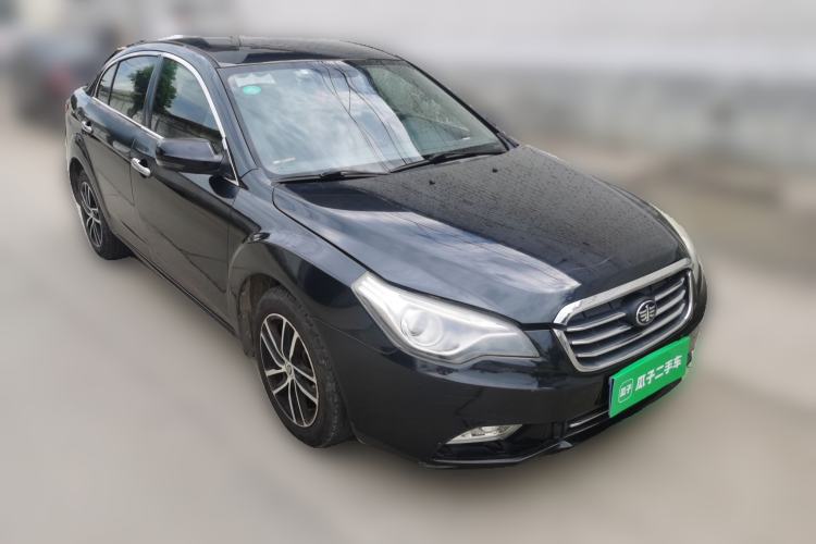 Used Bestune B50 2013 1.6L manual Comfort trim level Front Right 45 Deg