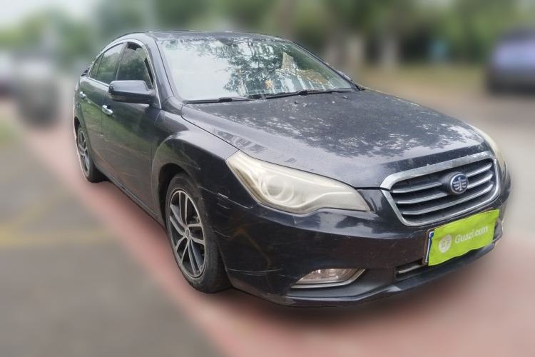 Used Bestune B50 2013 1.6L manual luxury version Front Right 45 Deg