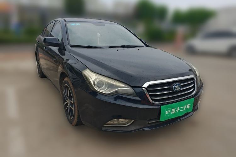 Used Bestune B50 2013 1.6L manual Comfort trim level Front Right 45 Deg