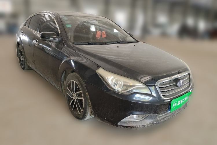 Used Bestune B50 2013 1.6L automatic luxury version Front Right 45 Deg