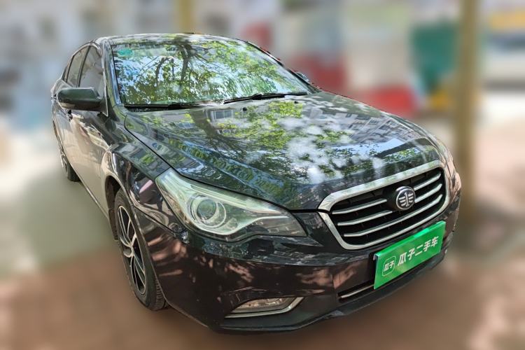 Used Bestune B50 2013 1.6L manual Comfort trim level Front Right 45 Deg