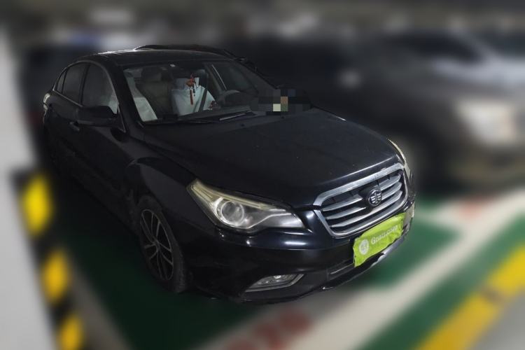 Used Bestune B50 2013 1.6L manual luxury version Front Right 45 Deg