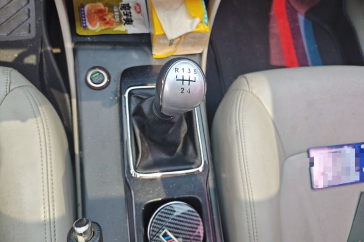 Used Bestune B50 2013 1.6L manual luxury version Gear Lever