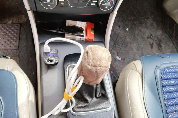 Used Bestune B50 2013 1.6L manual luxury version Gear Lever