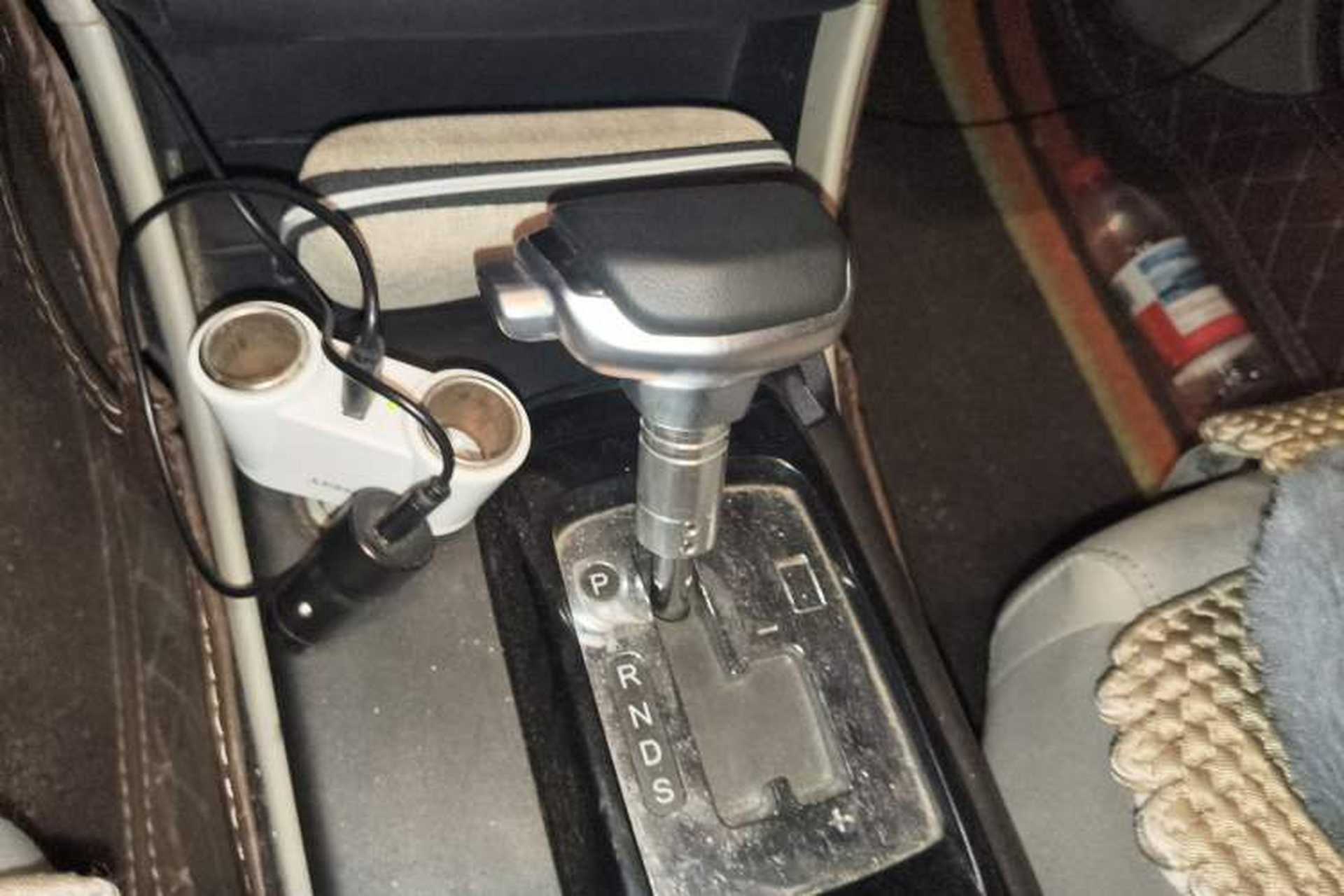 Used Bestune B50 2013 1.6L automatic luxury version Gear Lever