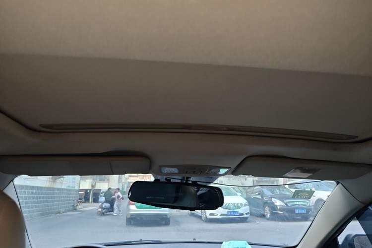 Used Bestune B50 2013 1.8L Automatic Prestige Edition Headliner
