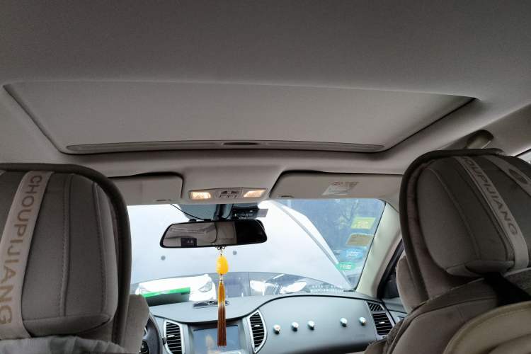 Used Bestune B50 2013 1.6L automatic luxury version Headliner