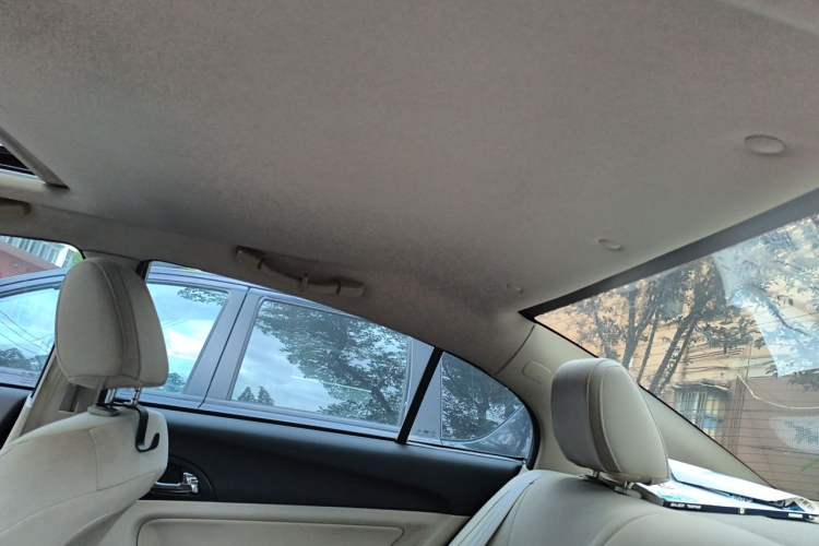 Used Bestune B50 2013 1.6L automatic luxury version Headliner