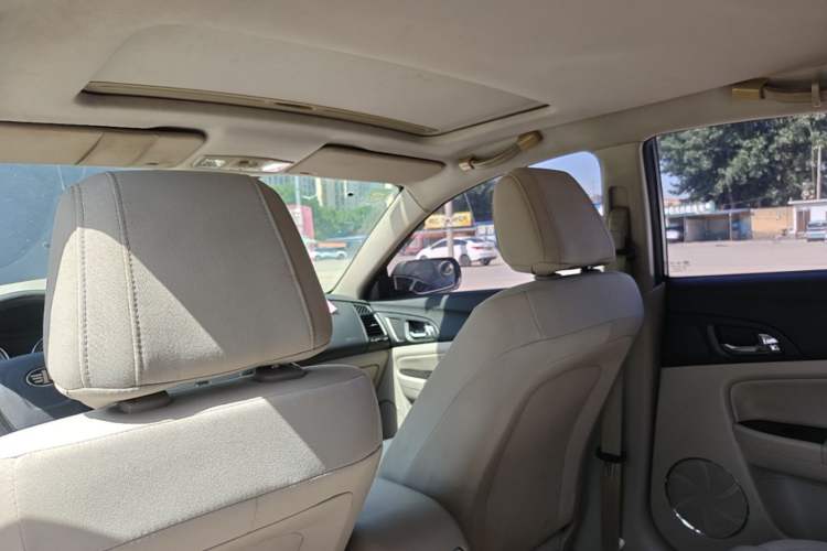 Used Bestune B50 2013 1.6L manual luxury version Headliner