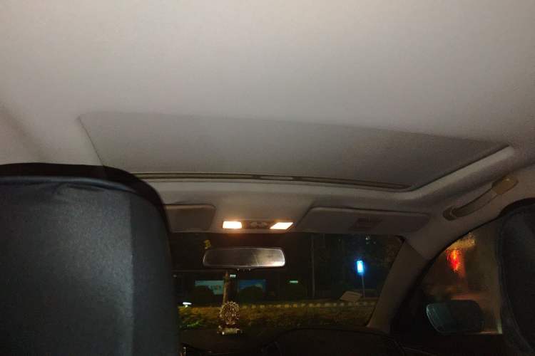 Used Bestune B50 2013 1.6L manual luxury version Headliner