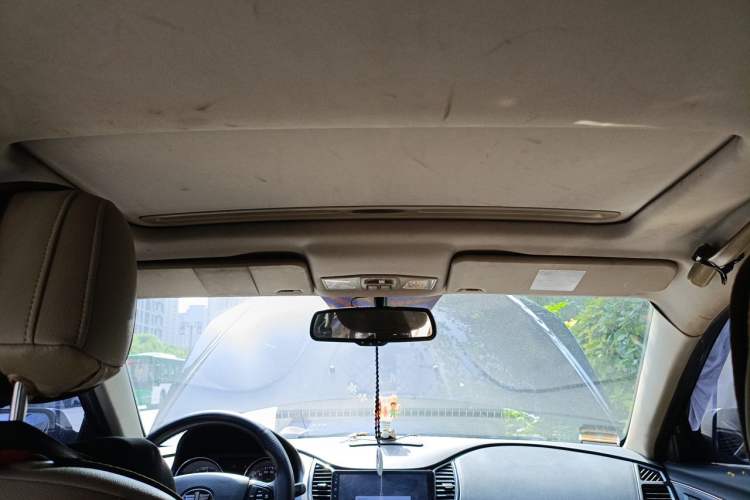 Used Bestune B50 2013 1.6L automatic luxury version Headliner
