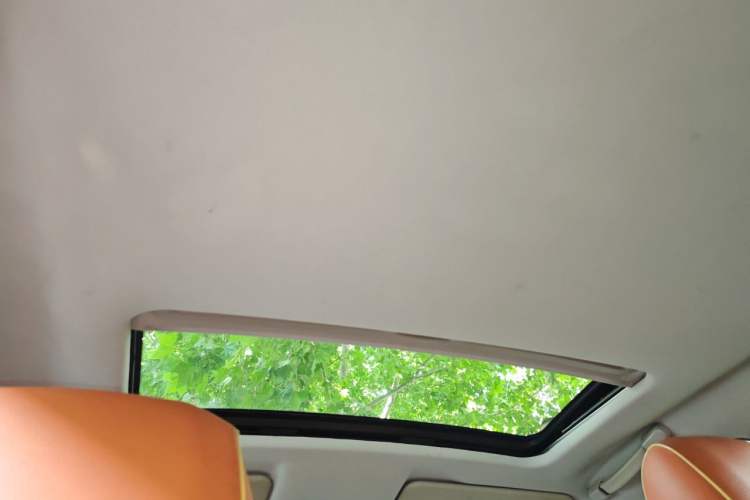 Used Bestune B50 2013 1.6L manual luxury version Headliner