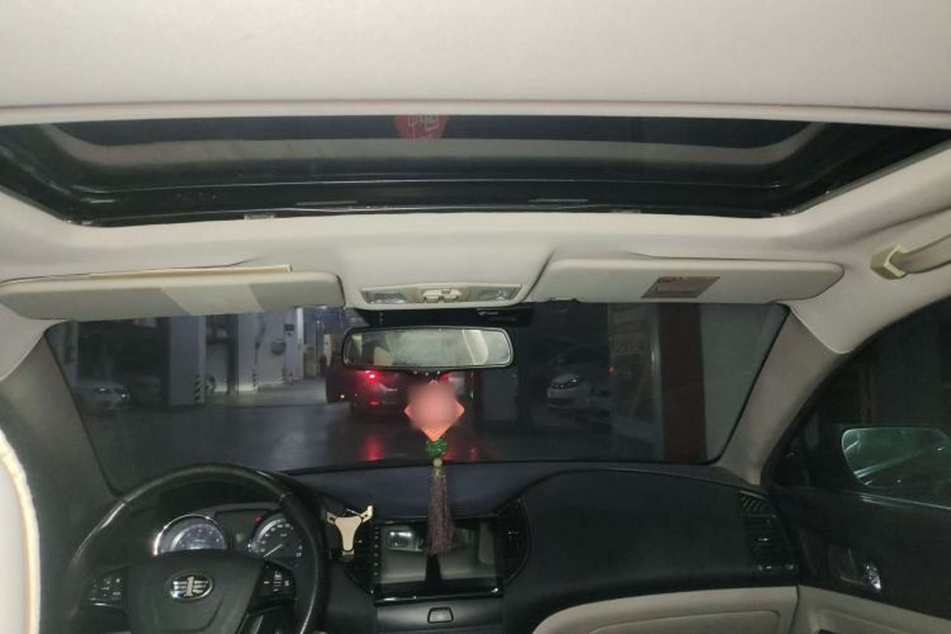 Used Bestune B50 2013 1.6L automatic luxury version Headliner
