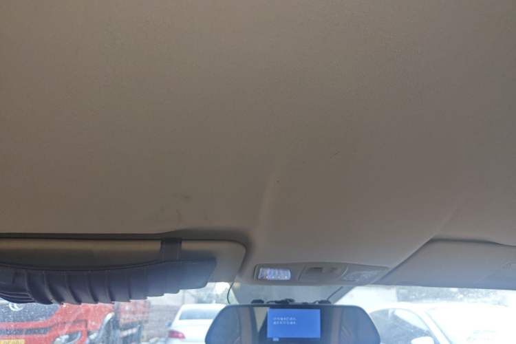Used Bestune B50 2013 1.6L manual Comfort trim level Headliner